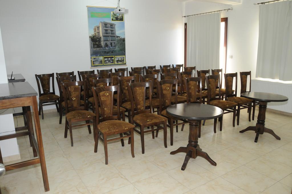Palates Hotel Dhrousha Экстерьер фото