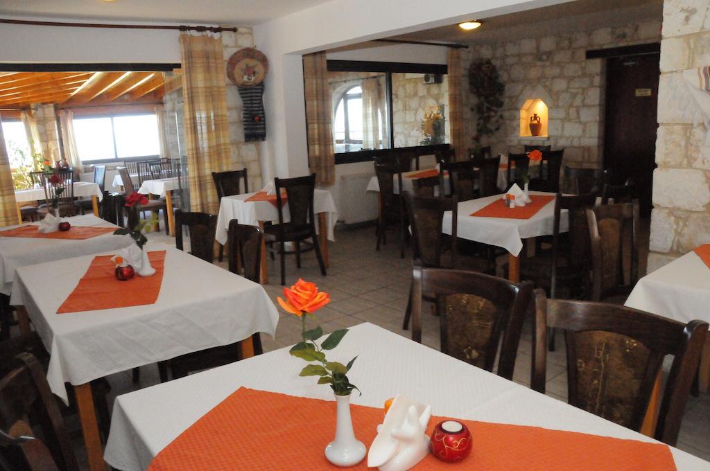 Palates Hotel Dhrousha Экстерьер фото